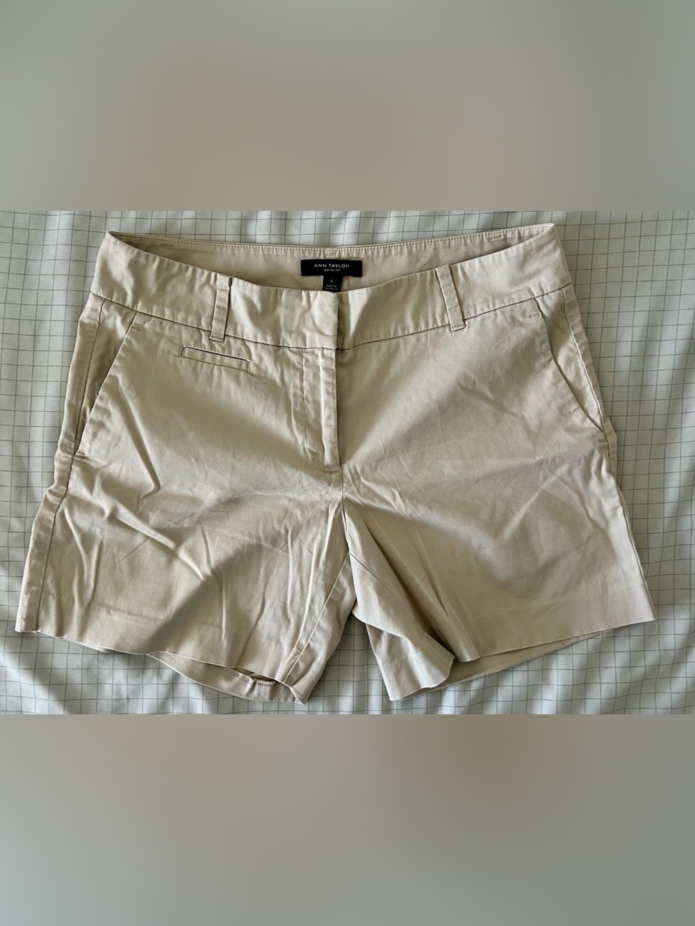 Ann Taylor Devin Chino Shorts - 6 - Khaki
